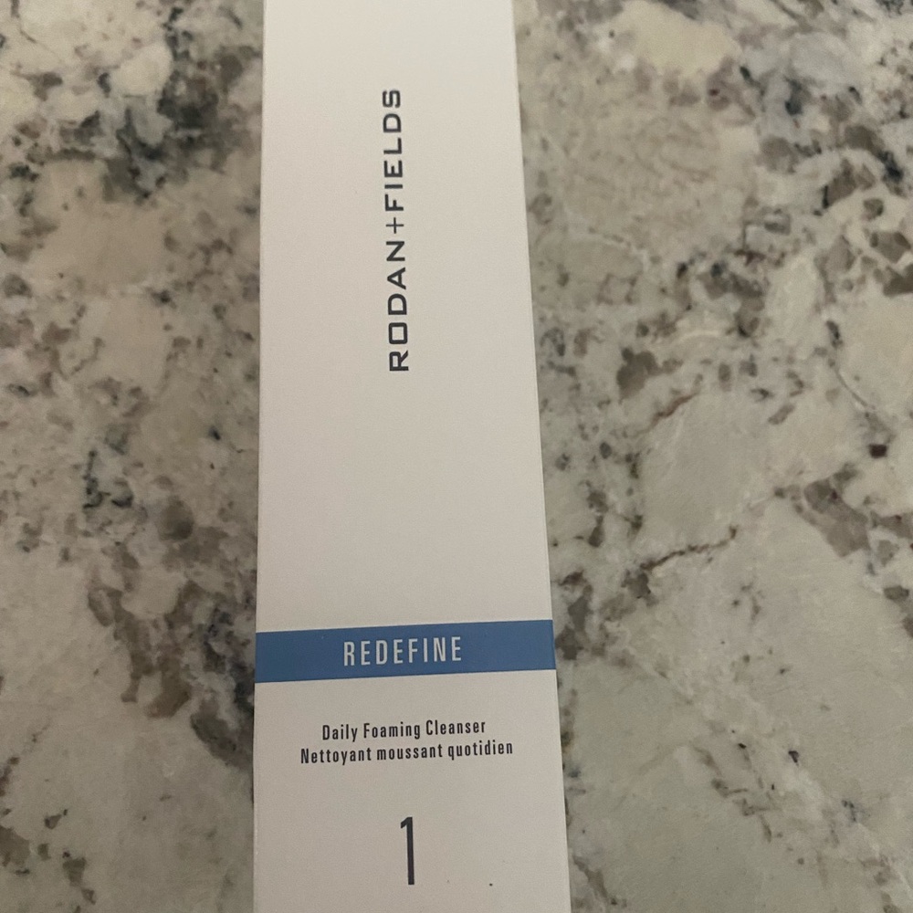 Rodan + Fields Redefine Cleanser - White with Blue Accent